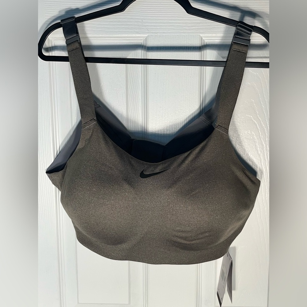 $75 NWT Gray Nike Bold High-Support Padded Underwire Sports Bra 44DD BQ4127-091